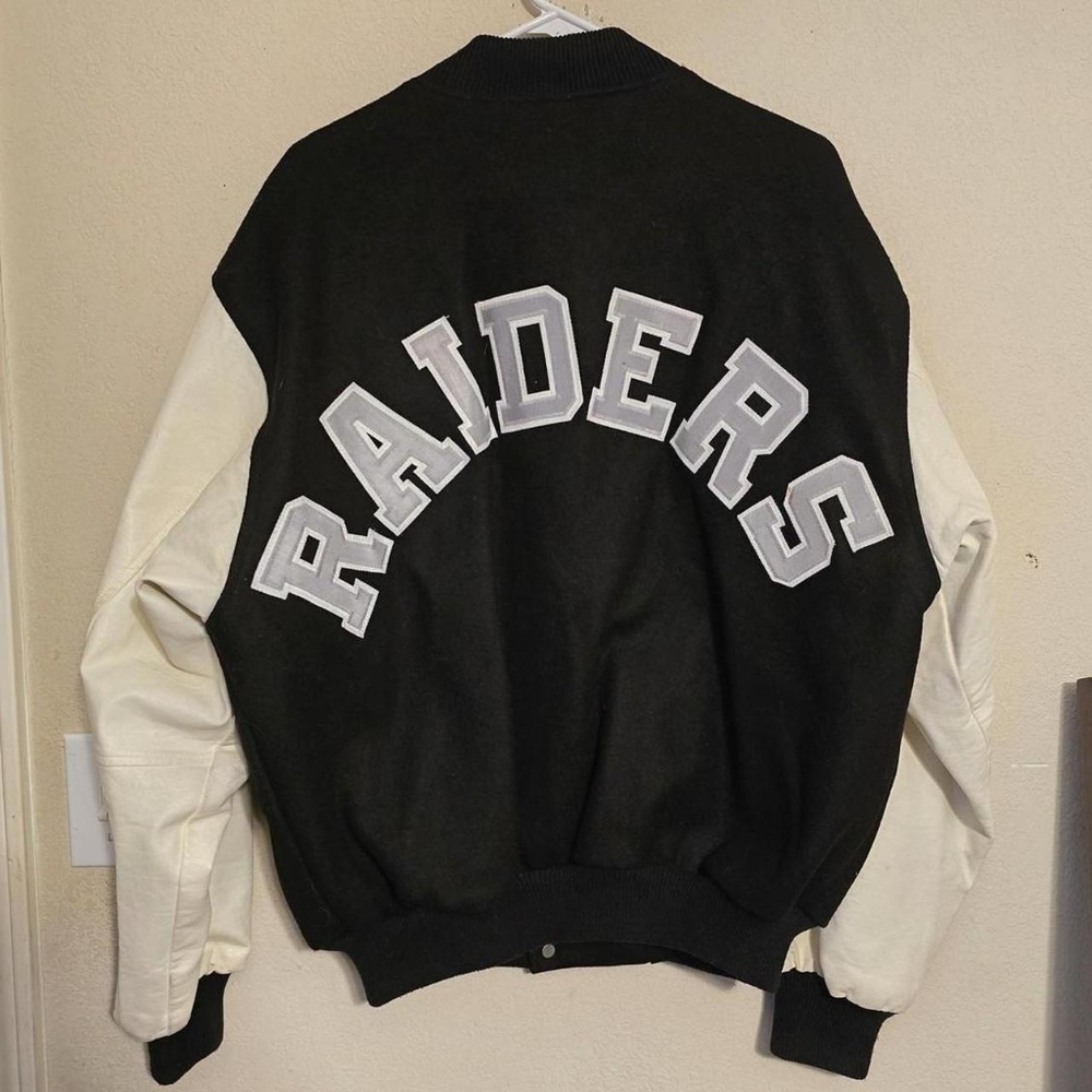 Vintage 80s 90s Chalk Line NFL Oakland Raiders Embroidered Varsity Bomber Jacket